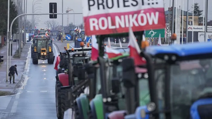 Польские фермеры заблокировали часть границы с Германией