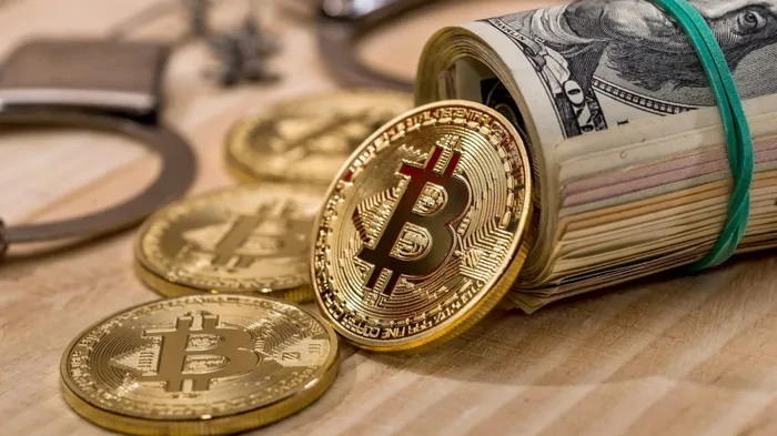 Bitcoin установил рекорд стоимости за последние три года, — Bloomberg