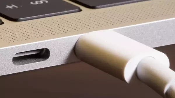 як довго заряджається MacBook