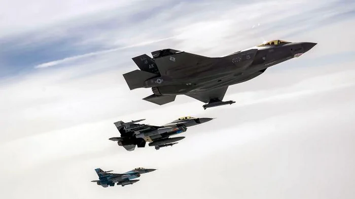 Новейший истребитель США F-35A сертифицировали для несения ядерных бомб