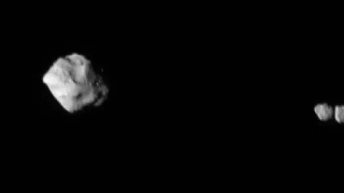 Космический аппарат NASA определил возраст странных астероидов: неожиданное открытие