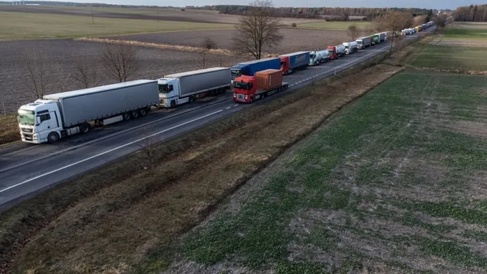 Украина потеряла до $400 млн импорта из-за блокады границы в феврале — оценка НБУ