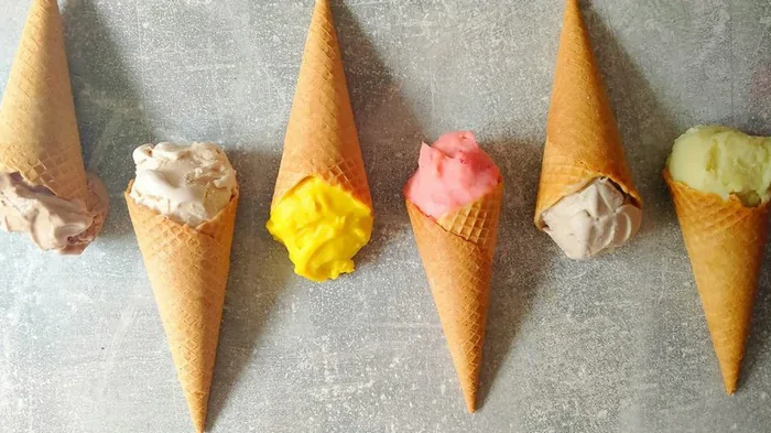 Спасение от жары или опасное лакомство: диетологи рассказали, насколько вредно мороженое
