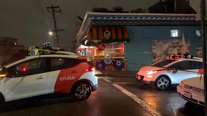 Роботакси Cruise возобновляет испытания после наезда на человека