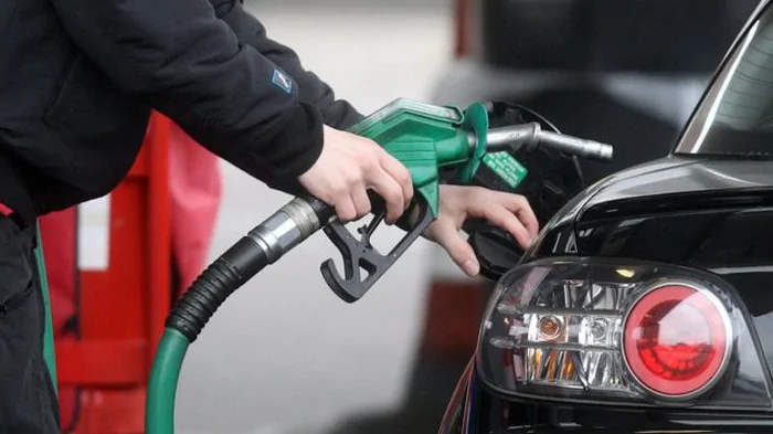Бензин дорожает почти месяц: в чем причина