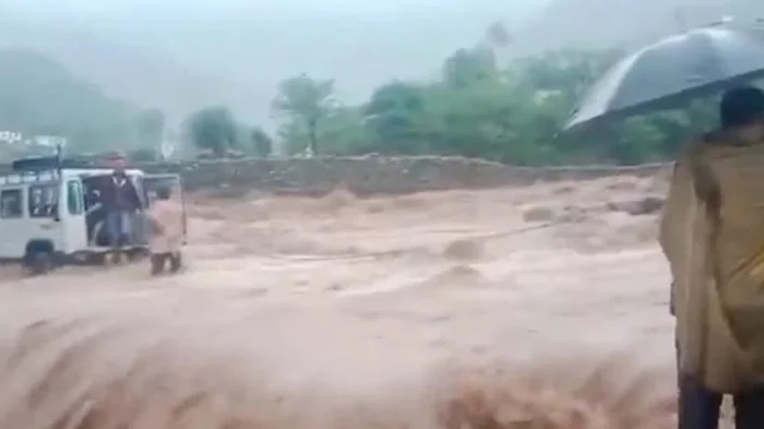 В Пакистане ливни и молнии унесли жизни более 40 человек