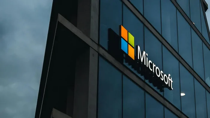 Microsoft запретила полиции использовать ее искусственный интеллект для распознавания лиц