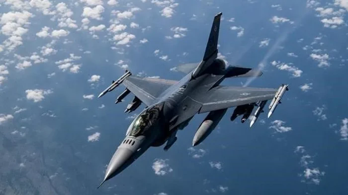 Истребитель F-16 разбился в Сингапуре