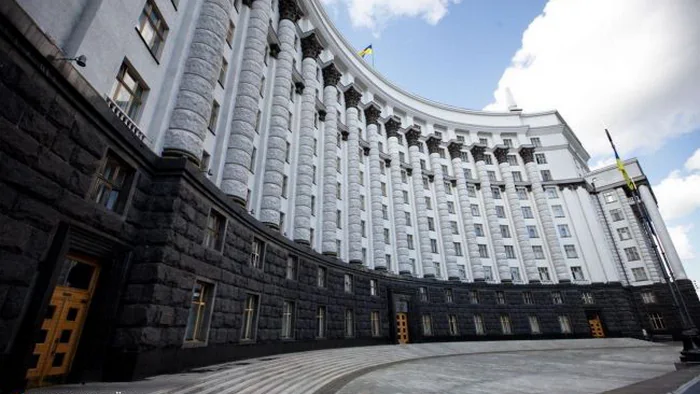 Кабмин готовит повышение тарифа на свет до 4 грн/кВт-ч, — нардеп