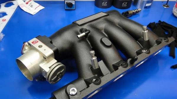 Как работает впускной коллектор и как его выбрать в UKR PARTS?