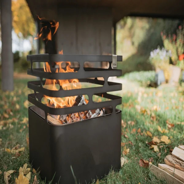 Гриль-очаг HOEFATS CUBE BLACK