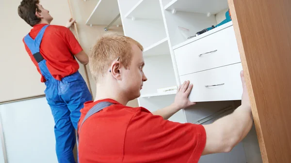 перевозка шкафа грузчиками