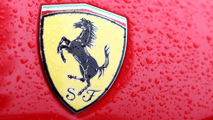 Ferrari продала первый автомобиль за биткоины