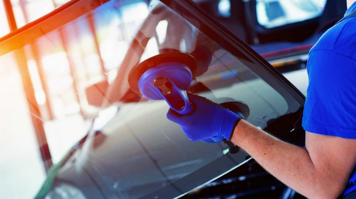 замена автомобильного стекла