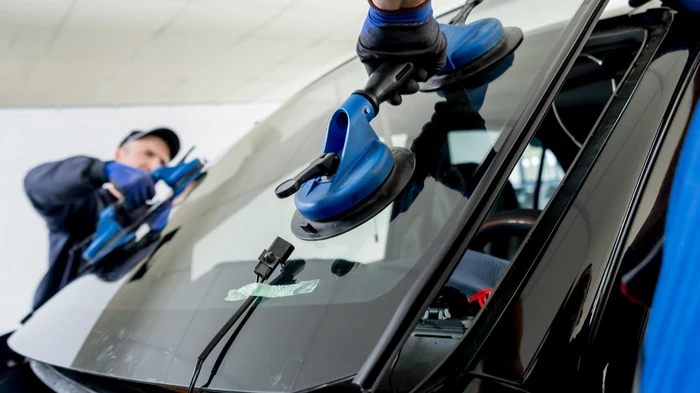 замена автомобильного стекла