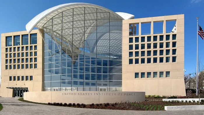 Администрация Трампа массово уволила сотрудников Института мира США, — WP