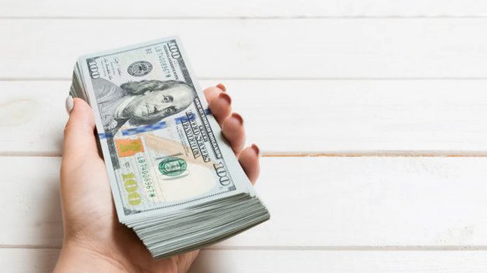 Куда выгоднее вложить деньги в ближайшее время: советы банкира