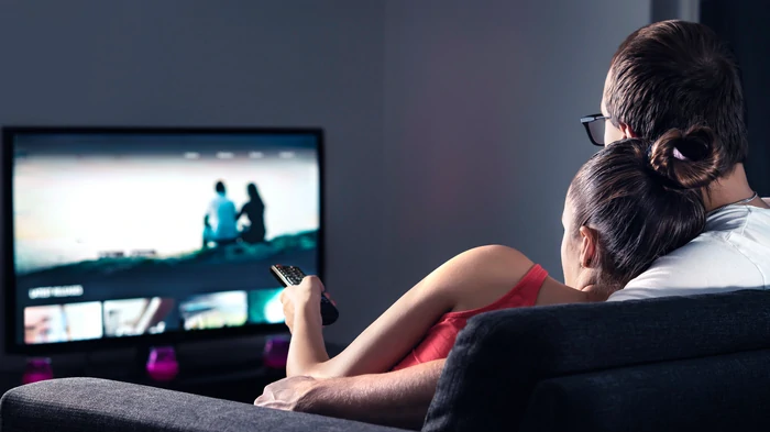 С нотками комедии и страсти: 5 фильмов, где отношения — сплошное приключение