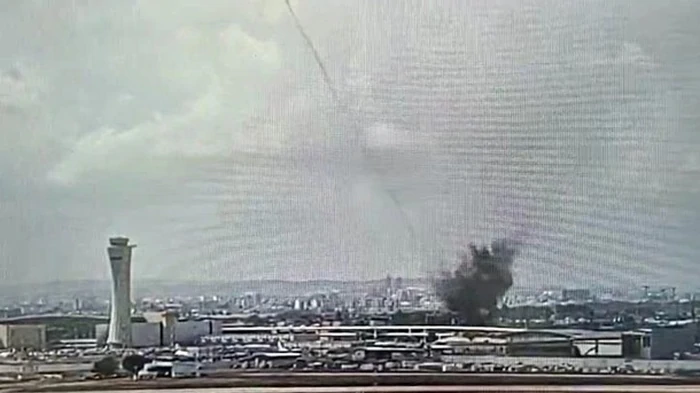 Хуситы атаковали баллистикой аэропорт в Израиле