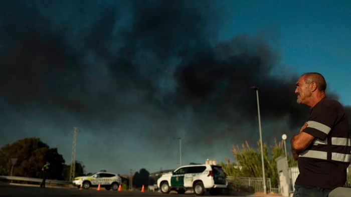 В Испании произошел пожар на складе химикатов