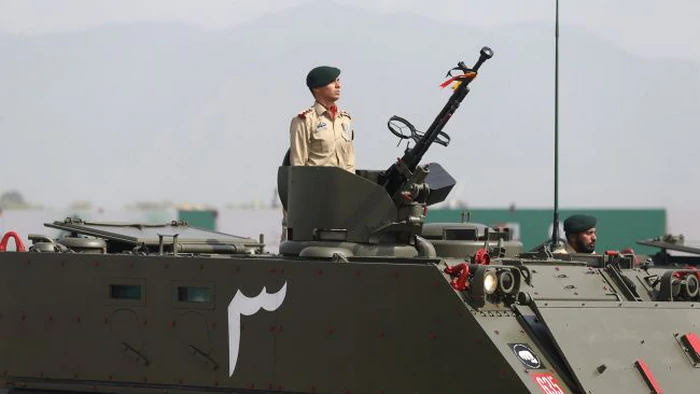 Пакистан обвинил Индию в нарушении перемирия, но заявил о приверженности миру