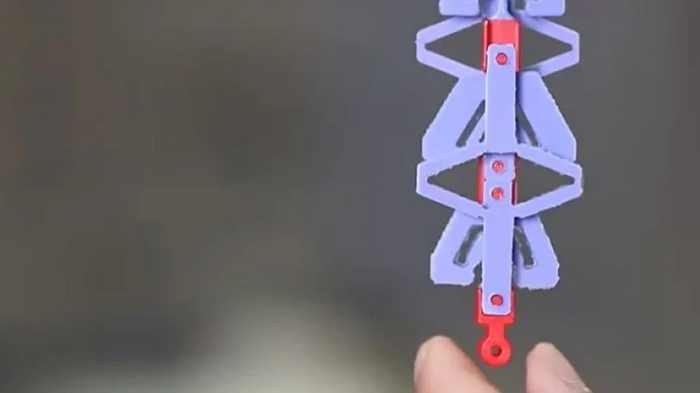 Это невозможно: создан материал, который не растягивается при растяжении, а сжимается (видео)