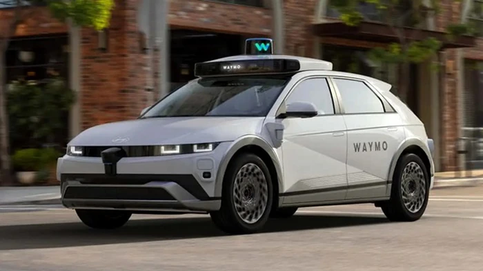 Waymo отзывает почти все свои роботакси из-за столкновений с препятствиями