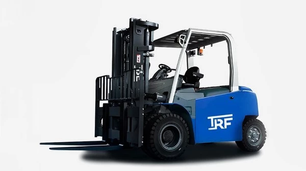 Особенности вилочных погрузчиков TRF грузоподъемностью 7 тонн