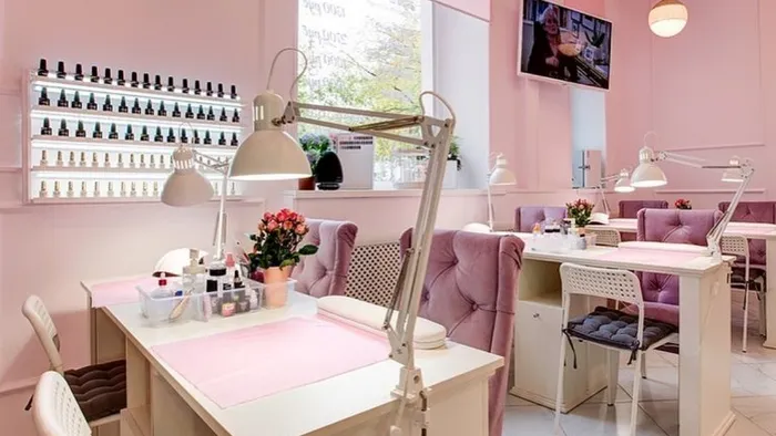 стіл для манікюру