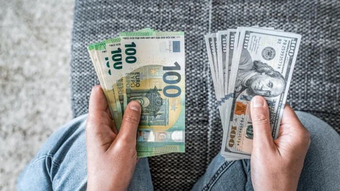 Ожидать ли скачка доллара: банкир дал прогноз на конец мая