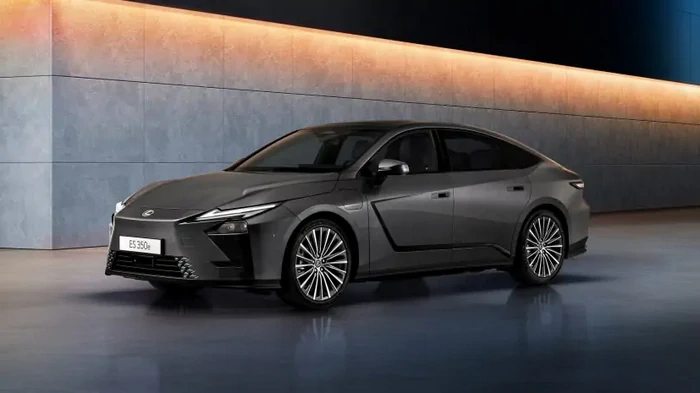 Представлен более доступный японский соперник Audi A6 и Volvo S90 (фото)