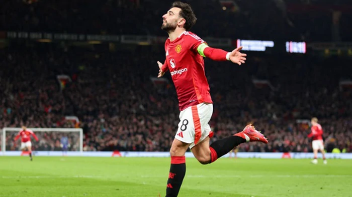 За капитана МЮ Фернандеша предлагают 100 млн евро: Скоулз советует продать