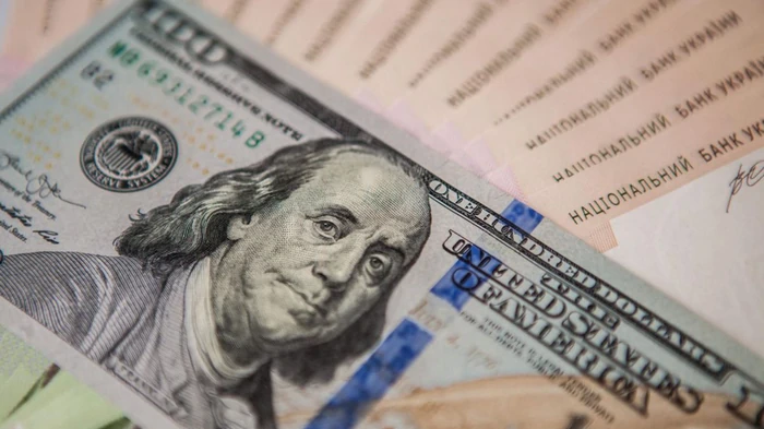 НБУ держит крепкую гривну: что будет с курсом доллара в ближайшие месяцы