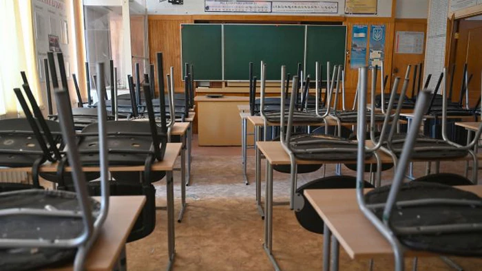 Во Львове школьник устроил стрельбу посреди класса: что известно