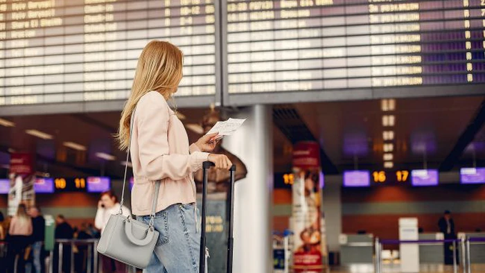 В эти 6 стран украинцам сейчас лучше не ехать: официальное предупреждение МИД