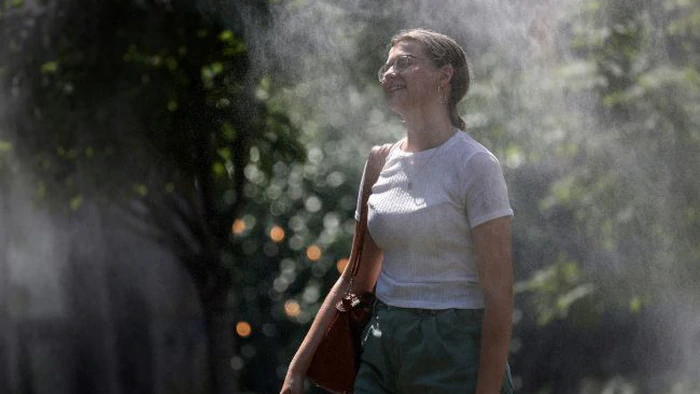 Антициклон несется в Украину: какой будет погода завтра