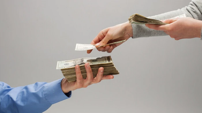 Доллар подорожал, евро подскочил до нового максимума