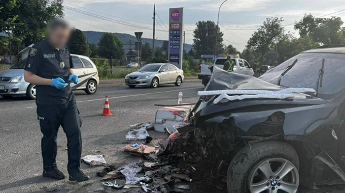 В Закарпатье BMW врезалась в контрольный пункт, погиб пограничник