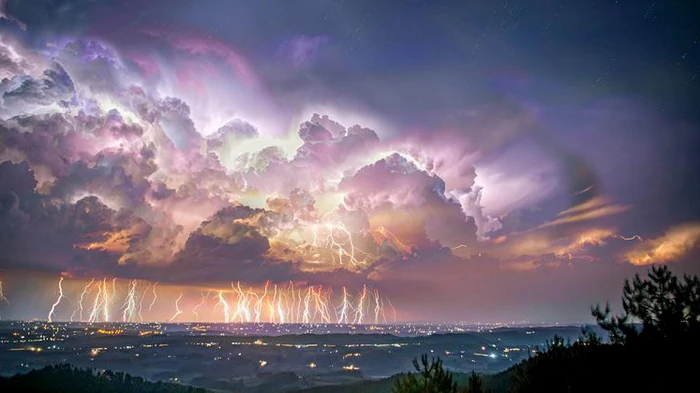 Жара и град: Европу охватили стихийные бедствия из-за изменения климата