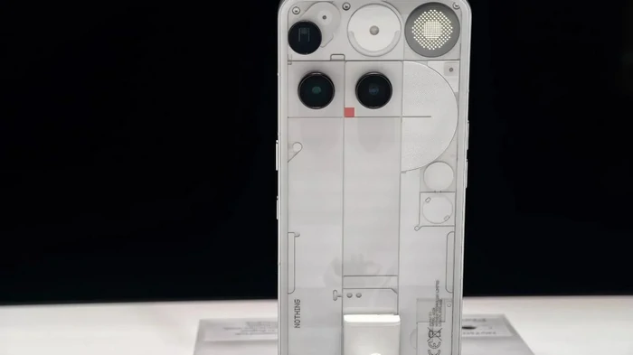 В Nothing объяснили, почему во флагмане Nothing Phone 3 будет стоять слабый процессор