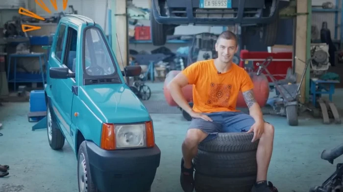 В Италии заметили самый узкий автомобиль в мире: разработчик рассказал, как его удалось создать