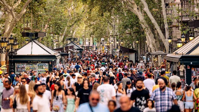 Население ЕС достигло исторического максимума