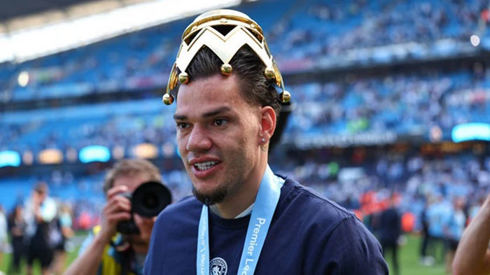 Галатасарай начал борьбу за Эдерсона