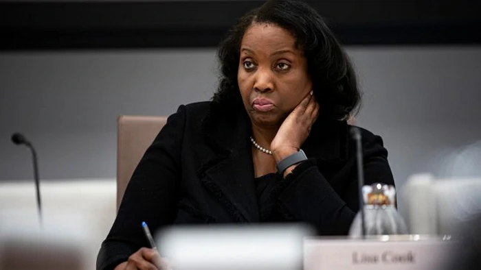 Доллар подешевел после беспрецедентного решения Трампа