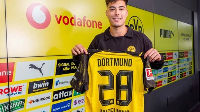 Защитник лондонского Челси продолжит карьеру в Дортмунде