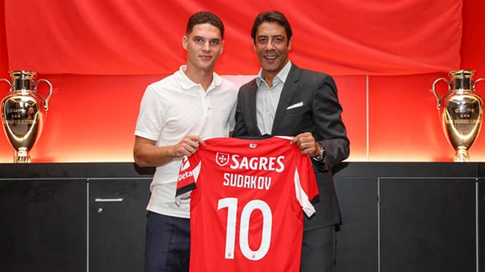 Георгий Судаков перешел в Бенфику