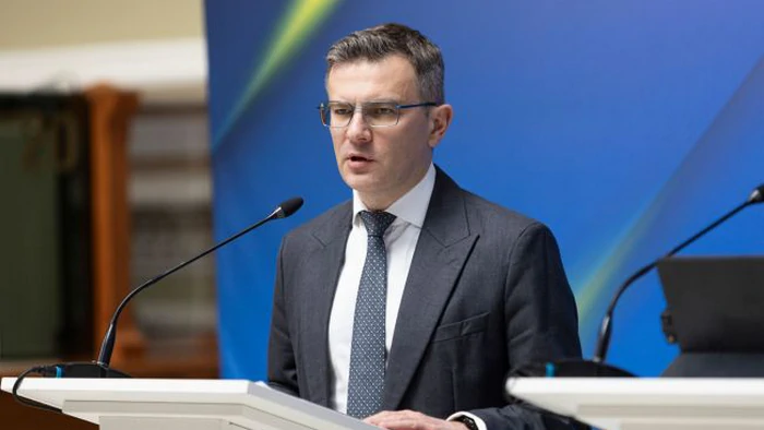 НБУ пояснил падение курса доллара к гривне за последние недели