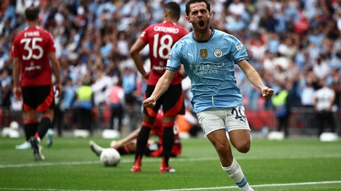 Лидер Ман Сити может стать партнером двух украинцев