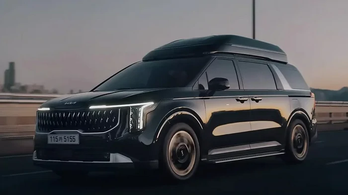 Семейный люкс: Kia представила необычный премиальный минивэн (видео)