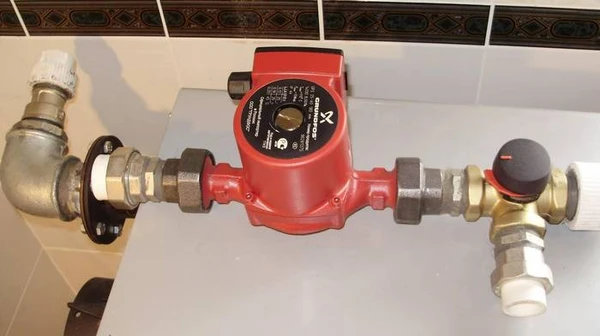 Циркуляційні насоси для газових котлів: важливі критерії вибору моделі